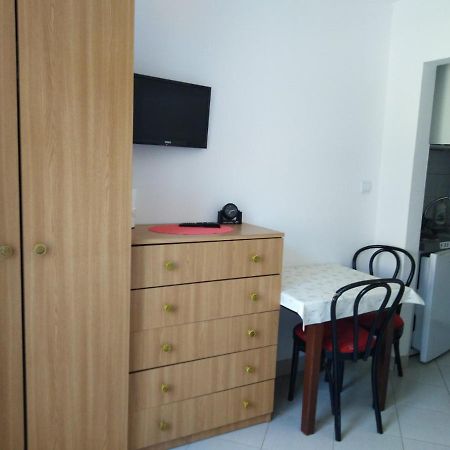 Apartments Melly Zaostrog Chambre photo