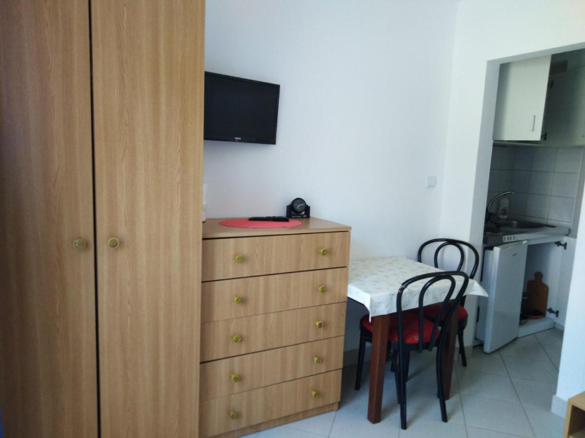 Apartments Melly Zaostrog Chambre photo